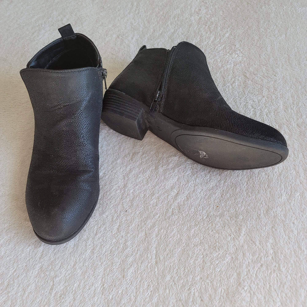 Booties - Picture 3 of 3